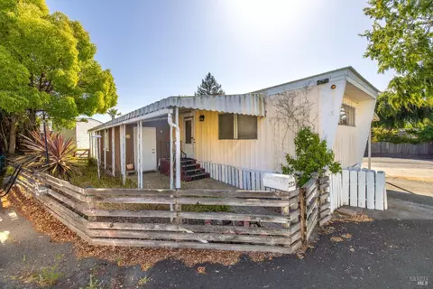 225 Santa Rita Ct, Vallejo, CA 94590