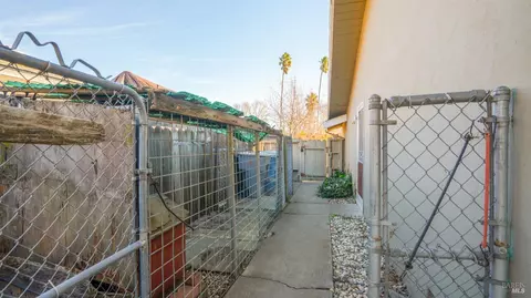 290 S 7th St, Dixon, CA 95620 photo 30