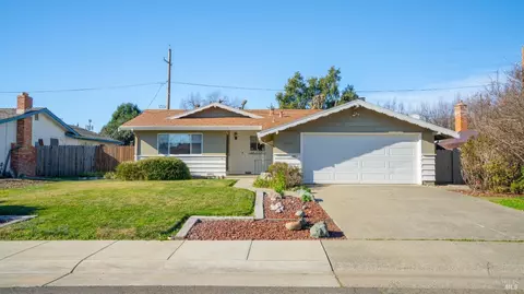290 S 7th St, Dixon, CA 95620 photo 2