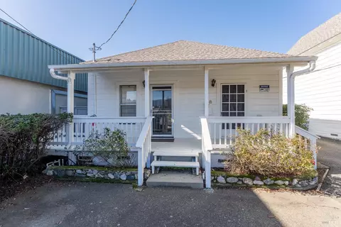 Exterior - 218 Mason St, Ukiah, CA 95482 photo 1 of 8