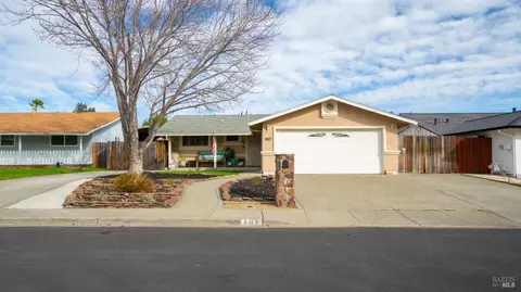 107 Andover Dr, Vacaville, CA 95687 photo 2