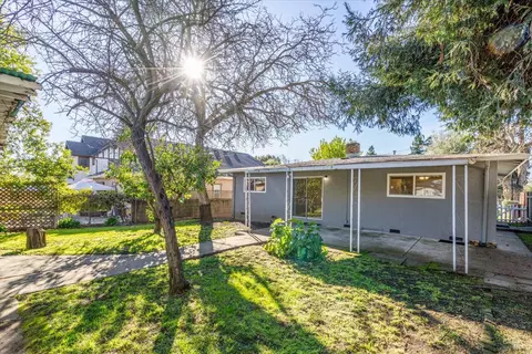 527 E K St, Benicia, CA 94510 photo 24