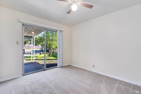 527 E K St, Benicia, CA 94510 photo 18