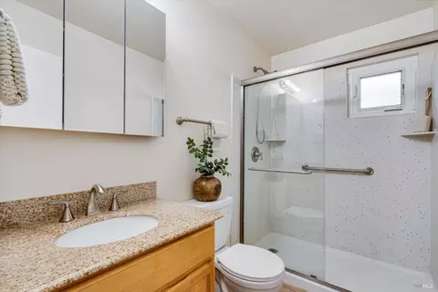 527 E K St, Benicia, CA 94510 photo 15