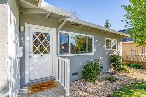 527 E K St, Benicia, CA 94510