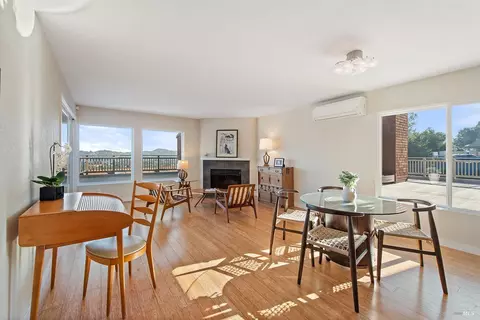 242 Headlands Ct, Sausalito, CA 94965