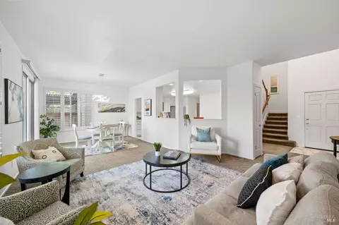 1002 Woodlake Dr, Santa Rosa, CA 95405