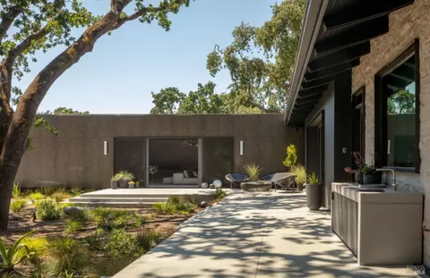 1083 Hedgeside Ave, Napa, CA 94558 photo 14
