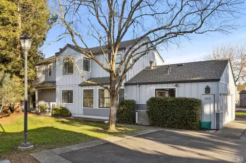 18115 Vassar Ct, Sonoma, CA 95476