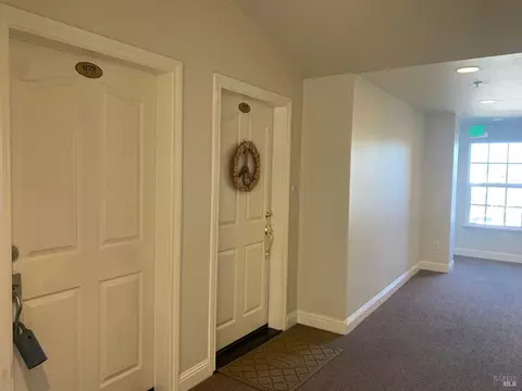Entry Way - 672 Mcclelland Dr, Windsor, CA 95492 photo 1 of 2