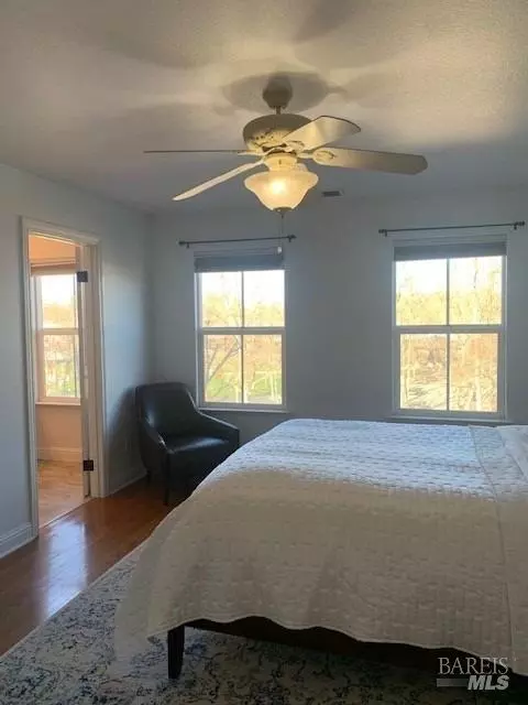 Bedroom - 672 Mcclelland Dr, Windsor, CA 95492 photo 2 of 3