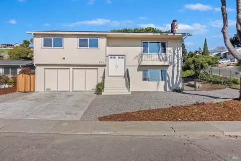 724 Fleming Ave E, Vallejo, CA 94591