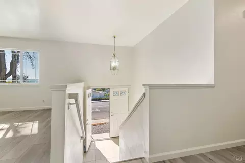 724 Fleming Ave E, Vallejo, CA 94591 photo 5