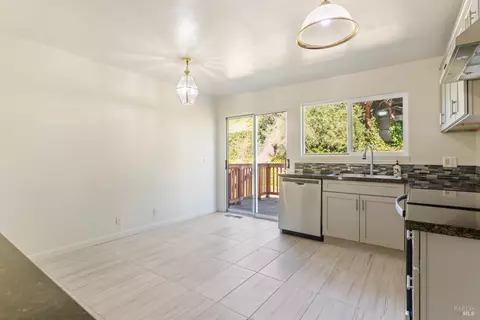 724 Fleming Ave E, Vallejo, CA 94591 photo 14