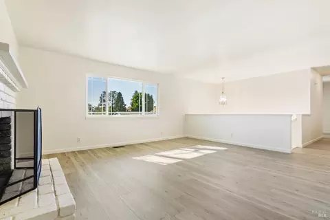 724 Fleming Ave E, Vallejo, CA 94591 photo 7