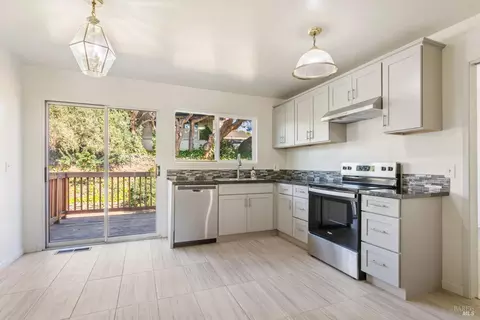724 Fleming Ave E, Vallejo, CA 94591 photo 11