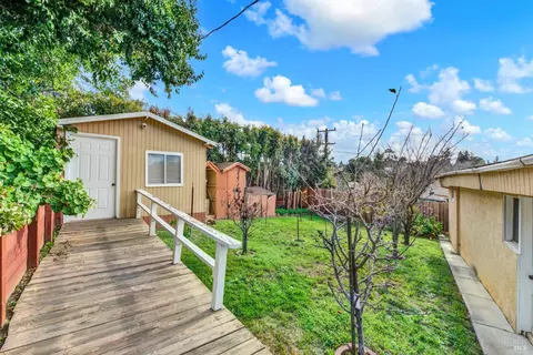 Exterior - 138 Toyon Dr, Vallejo, CA 94589 photo 20 of 22