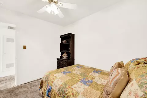 Bedroom - 138 Toyon Dr, Vallejo, CA 94589 photo 8 of 13