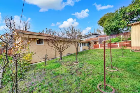 Exterior - 138 Toyon Dr, Vallejo, CA 94589 photo 15 of 22