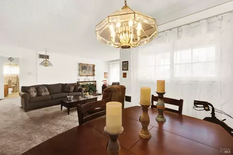 Dining - 138 Toyon Dr, Vallejo, CA 94589 photo 1 of 5