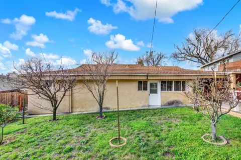 Exterior - 138 Toyon Dr, Vallejo, CA 94589 photo 16 of 22