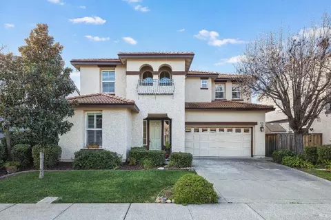 836 Hampton St, Vacaville, CA 95687