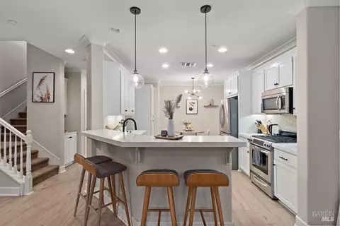 607 Falling Star Dr, Martinez, CA 94553 photo 8