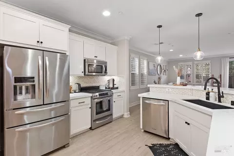607 Falling Star Dr, Martinez, CA 94553 photo 9