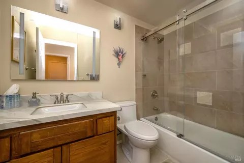 319 Whitethorn Ct, Windsor, CA 95492 photo 33
