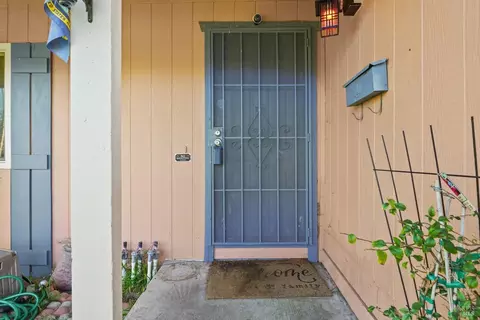 2078 Cormorant Dr, Fairfield, CA 94533 photo 4