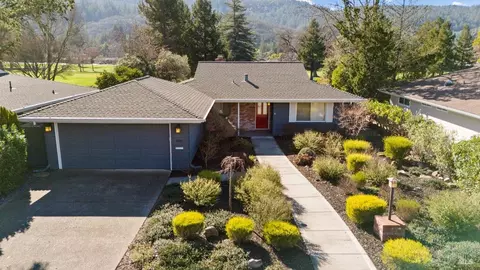 6630 Fairfield Dr, Santa Rosa, CA 95409