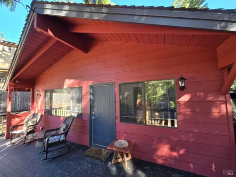 1956 Clover Dr, Willits, CA 95490