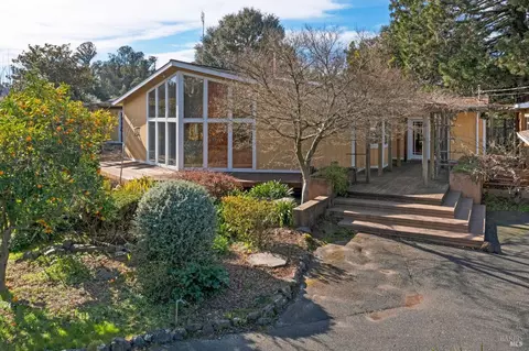 8456 Kennedy Rd, Sebastopol, CA 95472