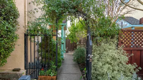 8116 Bodega Ave, Sebastopol, CA 95472