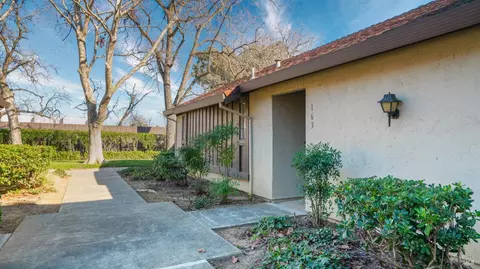 163 Fairoaks Dr, Vacaville, CA 95688
