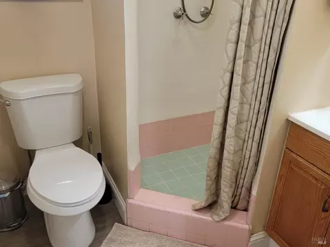 2428 Alameda St, Vallejo, CA 94590 photo 6