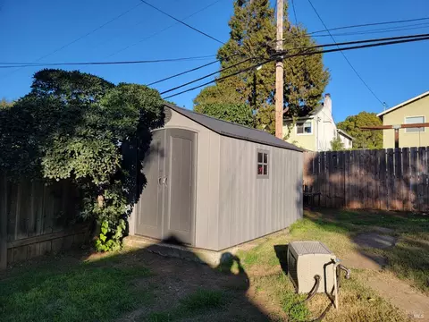 2428 Alameda St, Vallejo, CA 94590 photo 12