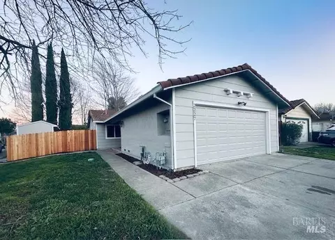 2227 Cedarbrook Dr, Fairfield, CA 94534