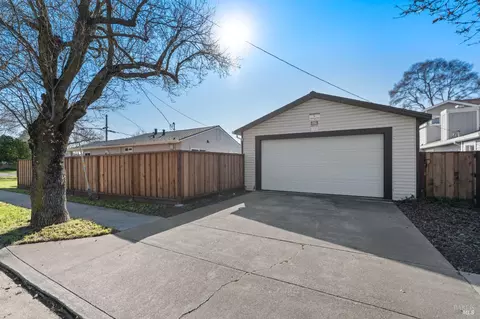 1037 E 5th St, Benicia, CA 94510 photo 38