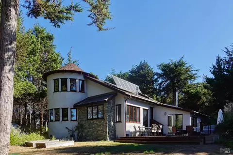 Undisclosed, Mendocino, CA 95460