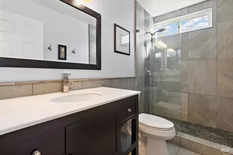 225 Baker St, Benicia, CA 94510 photo 17