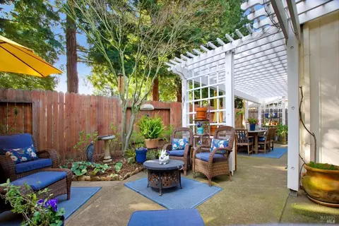 Exterior - 148 S Temelec Cir, Sonoma, CA 95476 photo 2 of 21