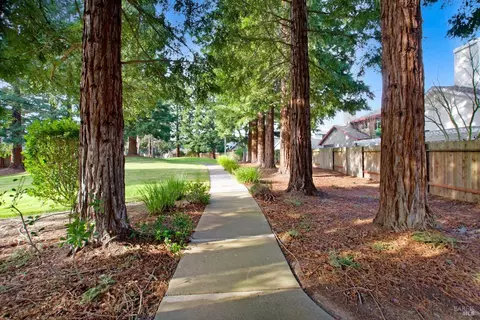 Exterior - 148 S Temelec Cir, Sonoma, CA 95476 photo 12 of 21