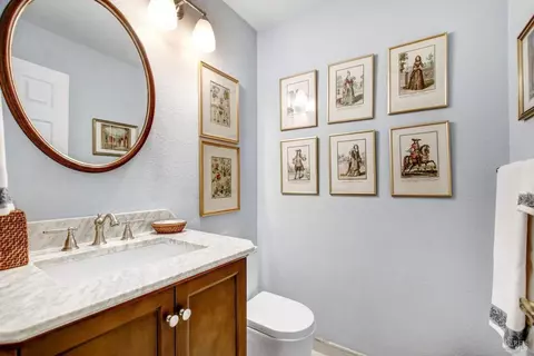 Bath - 148 S Temelec Cir, Sonoma, CA 95476 photo 1 of 7