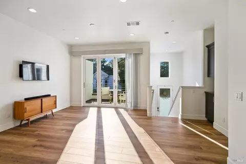 1632 3rd St, Napa, CA 94559 photo 5