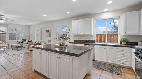 Kitchen - 4202 Brudenell Dr, Fairfield, CA 94533 photo 4 of 8