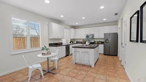 Kitchen - 4202 Brudenell Dr, Fairfield, CA 94533 photo 2 of 8