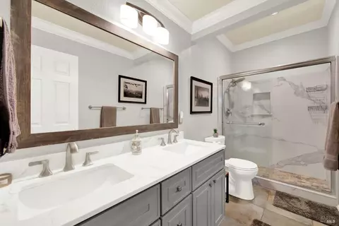 Bath - 2833 Watson Ct, Fairfield, CA 94534 photo 4 of 5
