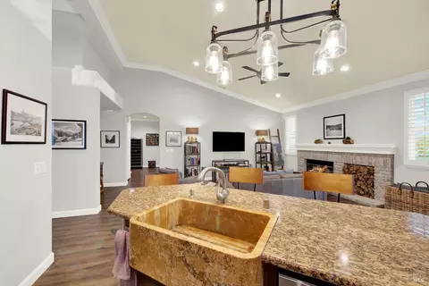 Kitchen - 2833 Watson Ct, Fairfield, CA 94534 photo 8 of 10