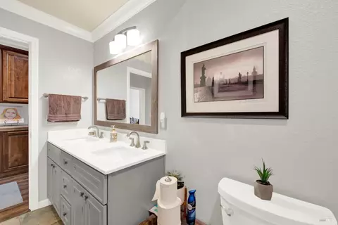 Bath - 2833 Watson Ct, Fairfield, CA 94534 photo 5 of 5